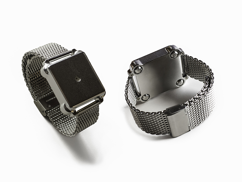 Moment smartwatch
