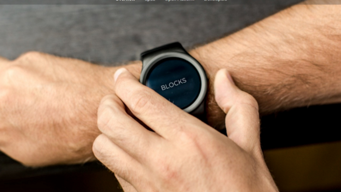 blocks-modular-smartwatch
